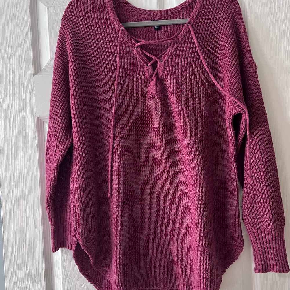 American Eagle Sweater